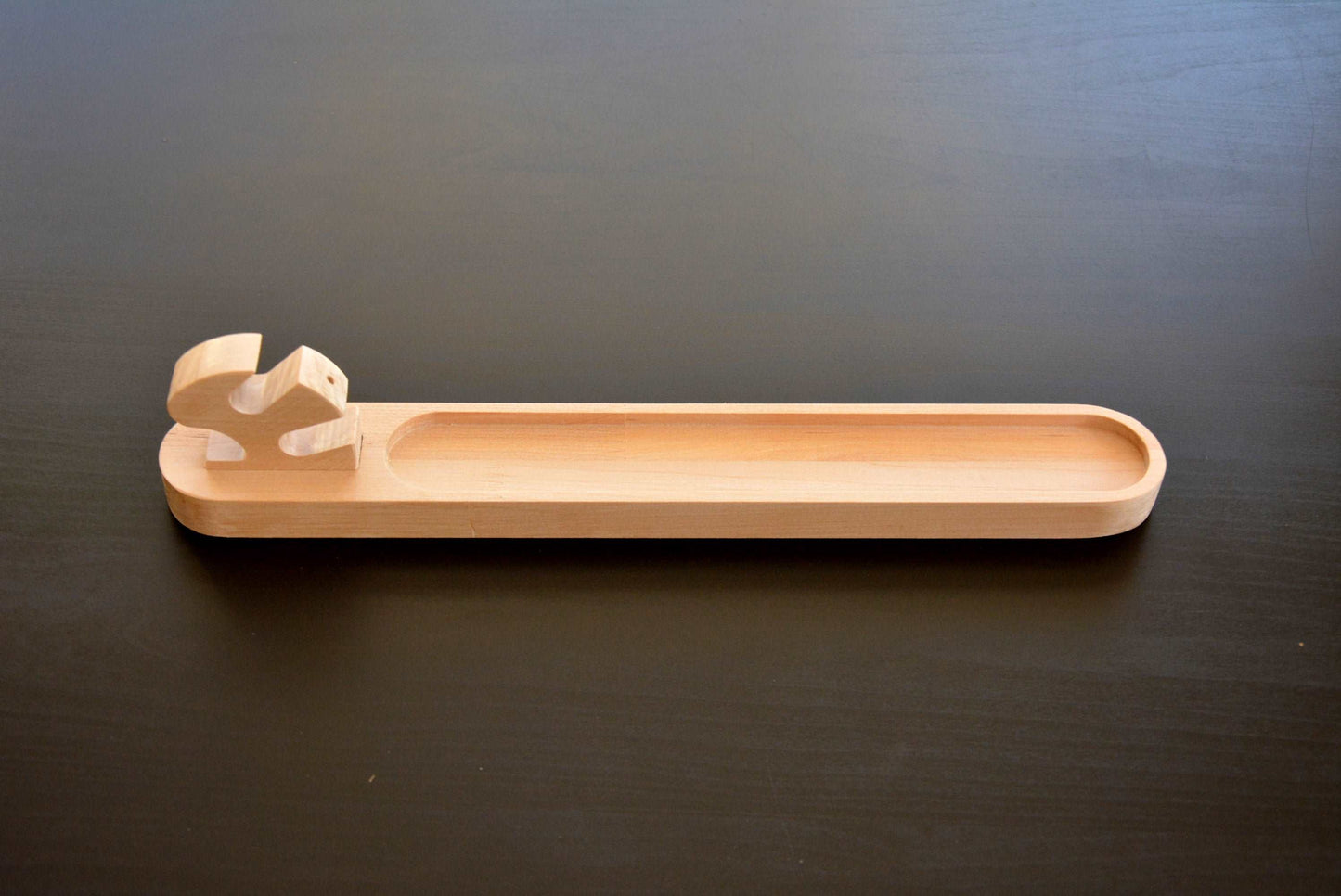 Smilkalų laikiklis. Universalus, modernaus dizaino, natūrali mediena.