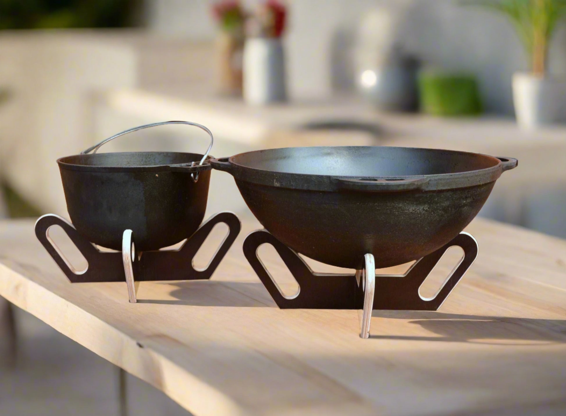 Universalus 5-16 litrų puodo, kazano stovas, padėklas, laikiklis.