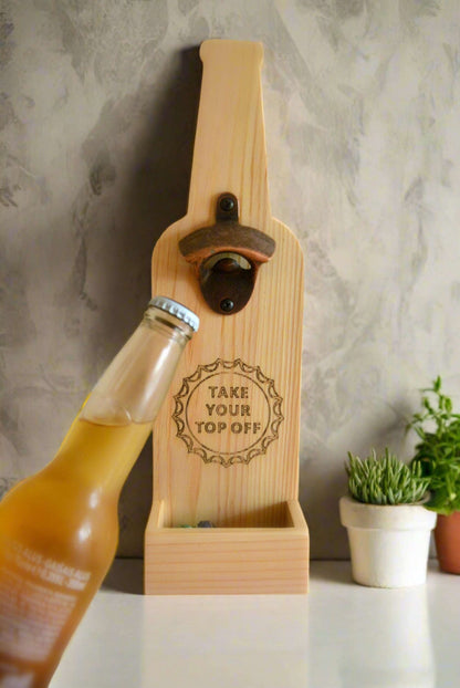 Pakabinamas alaus atidarytuvas su kamštelių gaudykle